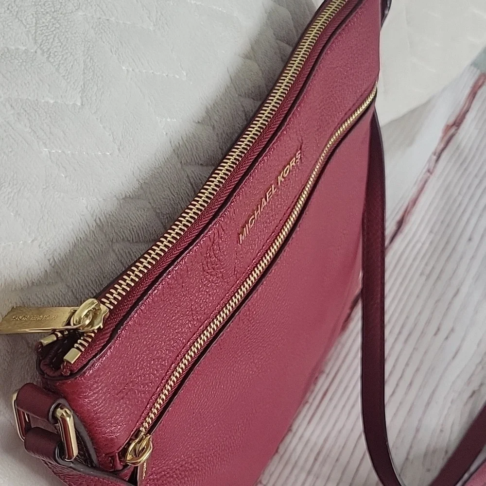 MICHAEL Michael Kors Red Leather Crossbody Bag